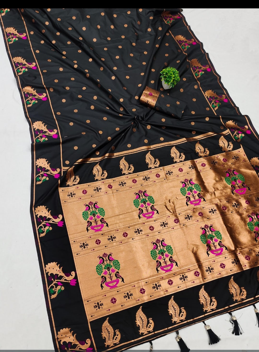 BLACK PHAITHANI SILK SAREE