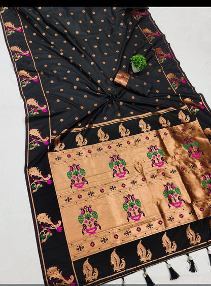Phaithani_black_silk_saree